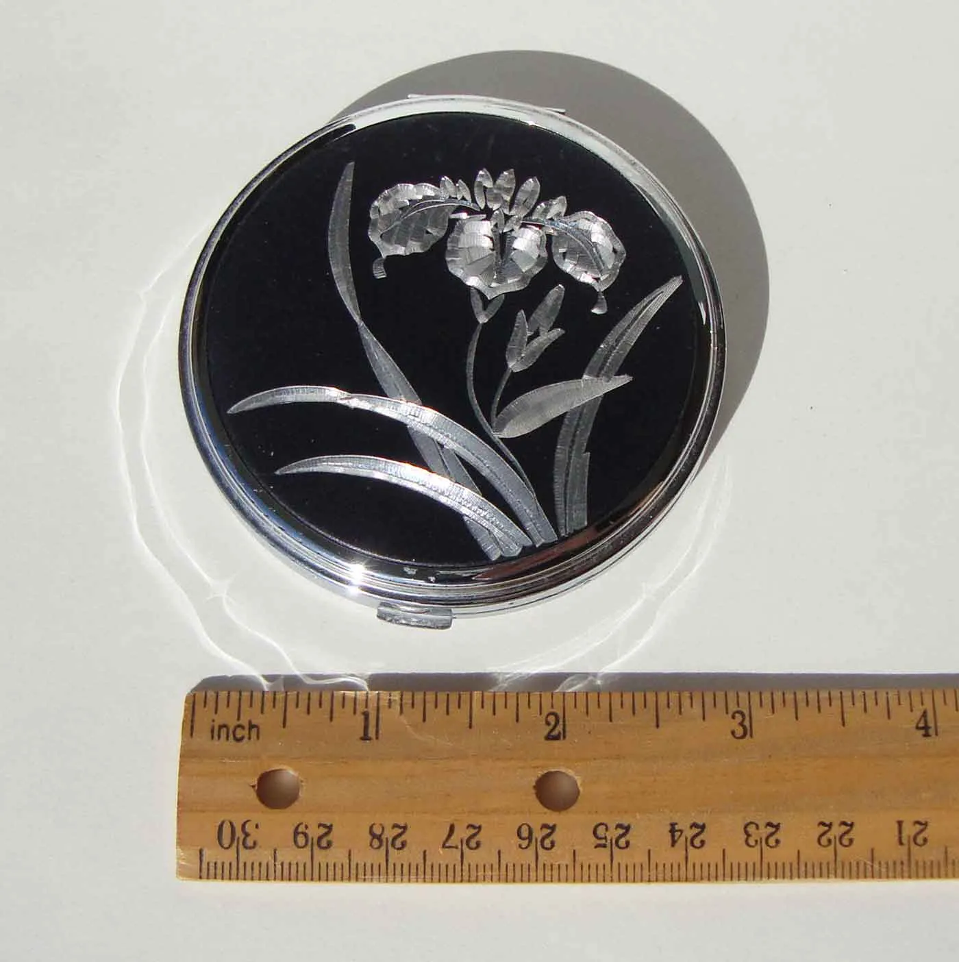 Vintage Nacon Compact Black & Silver Iris Flower Face Powder & Sifter