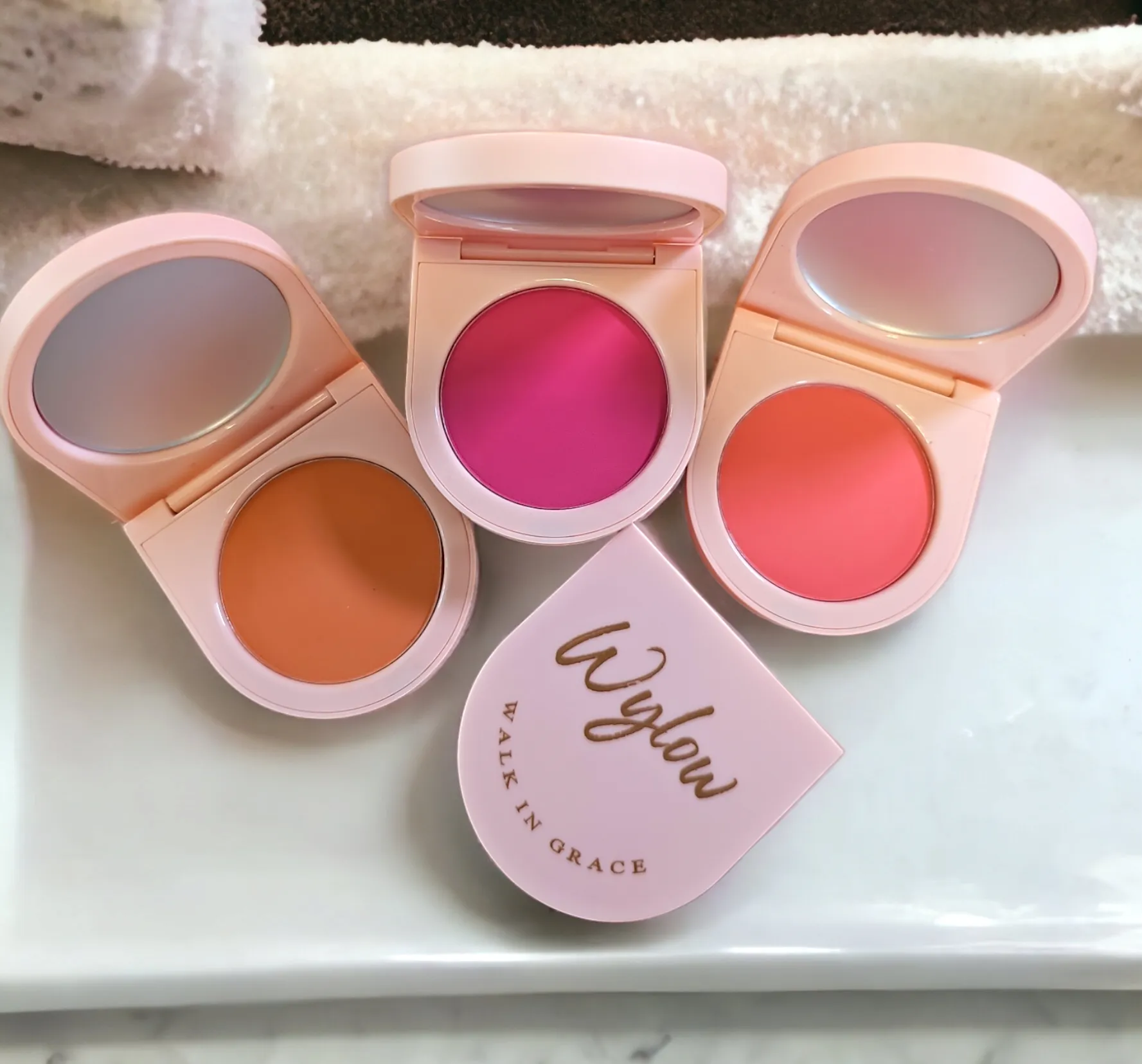 WALK IN GRACE Powder Blushes (7 Shades)