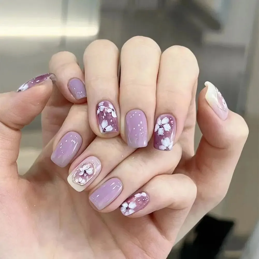Wjczt 24pcs Short Round False Nails French Ballet Nail Little Bear Leaf Gold Slices Full Cover Detachable Press on Nail Tips